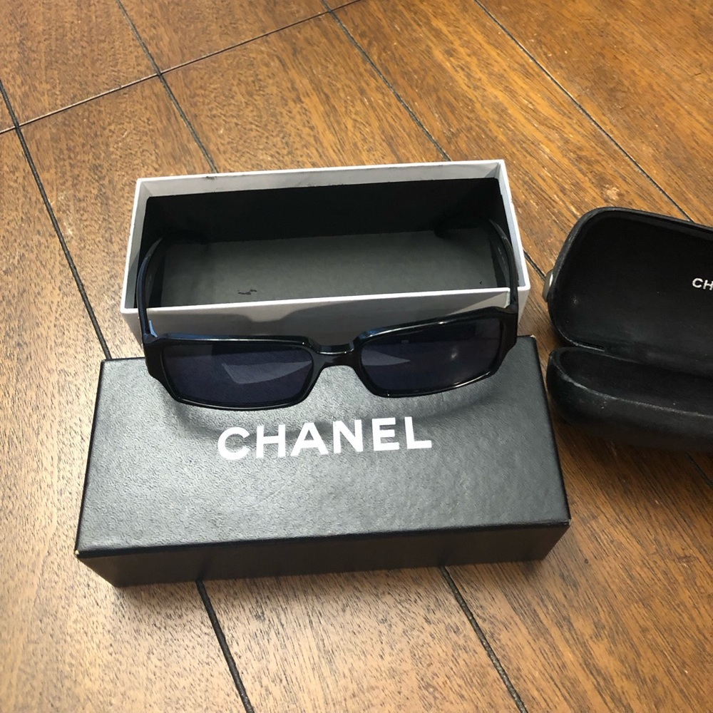 Black Vintage Chanel Sunglasses Limited Edition Swarovski Crystal Chanel Logo